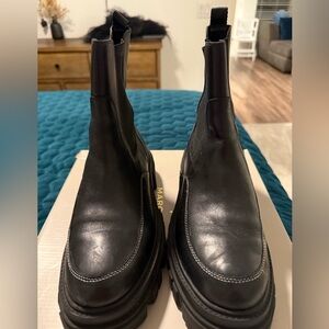 Marc Fisher Black Leather Women Shoes